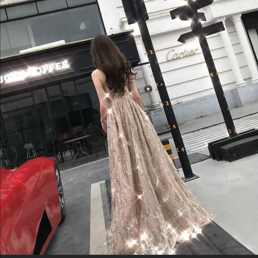 Sparkly dress great for prom/wedding/occasions